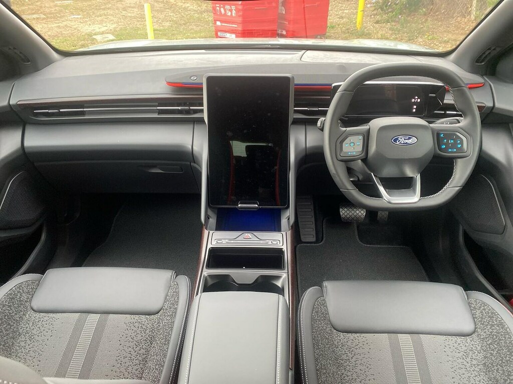 Ford Explorer Extended Range 79Kwh Premium Suv Grey #8