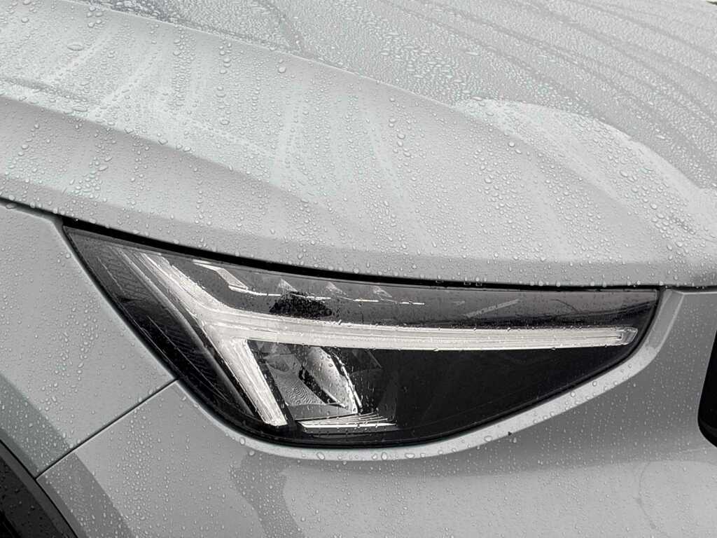 Volvo XC40 2.0 B3p Plus Dark SC75PLX Grey #4