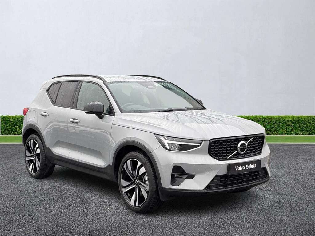 Volvo XC40 2.0 B3p Plus Dark Grey