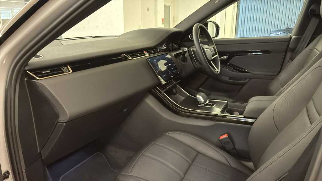 Land Rover Range Rover Evoque 2.0 D200 Edition BU25VKJ Silver #3
