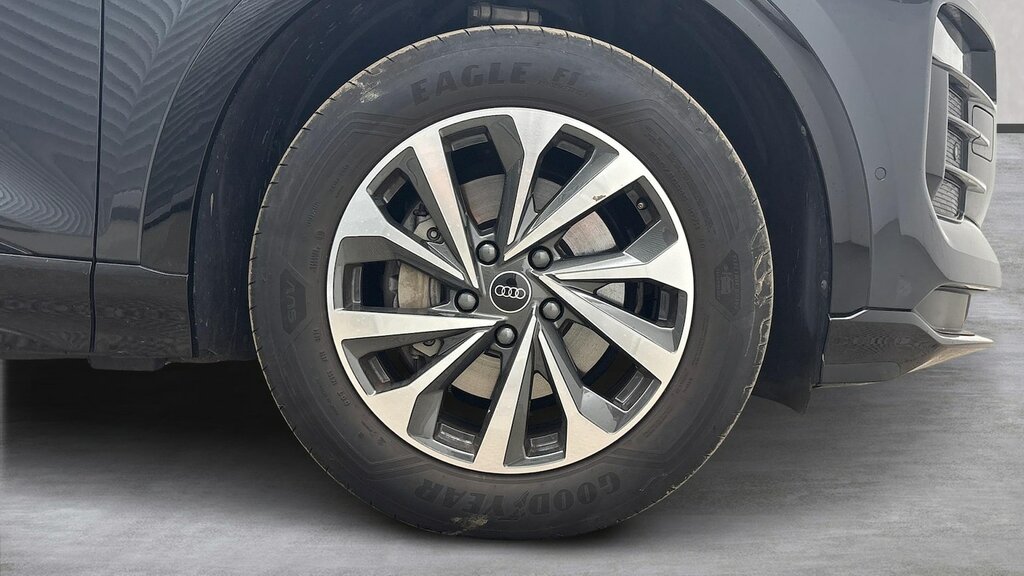 Audi Q6 E-Tron 100Kwh Performance Sport Suv 30 Grey #4