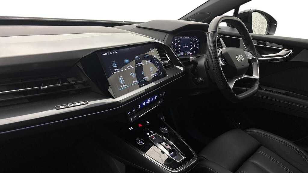 Audi Q4 E Tron 150Kw 40 82Kwh Black Edition Tech Pack RE73TWV Black #5