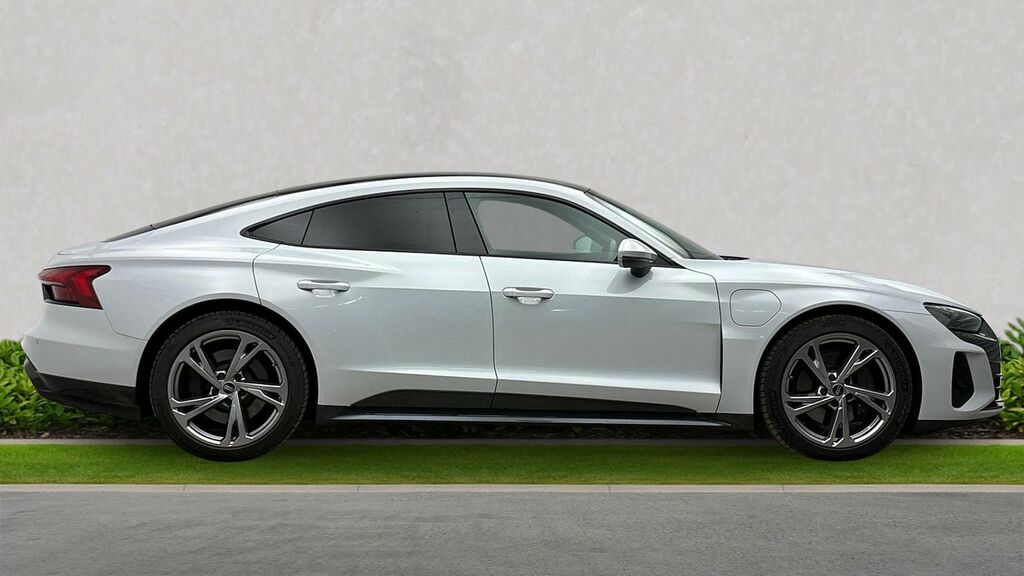 Audi E Tron GT 93.4Kwh Saloon Quattro 476 Ps Grey #3