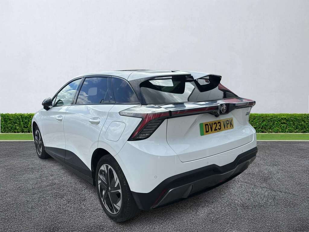 MG MG4 150Kw Trophy Ev Long Range 64Kwh DV23VPK White #2