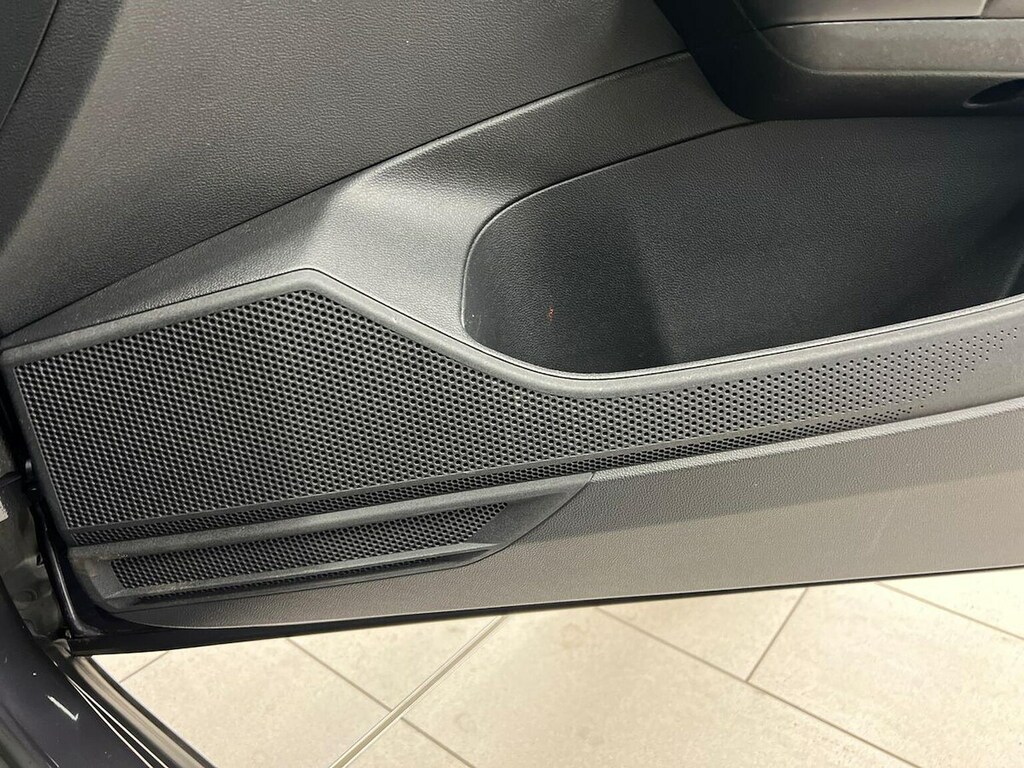 Volkswagen T-Cross Active Grey #28