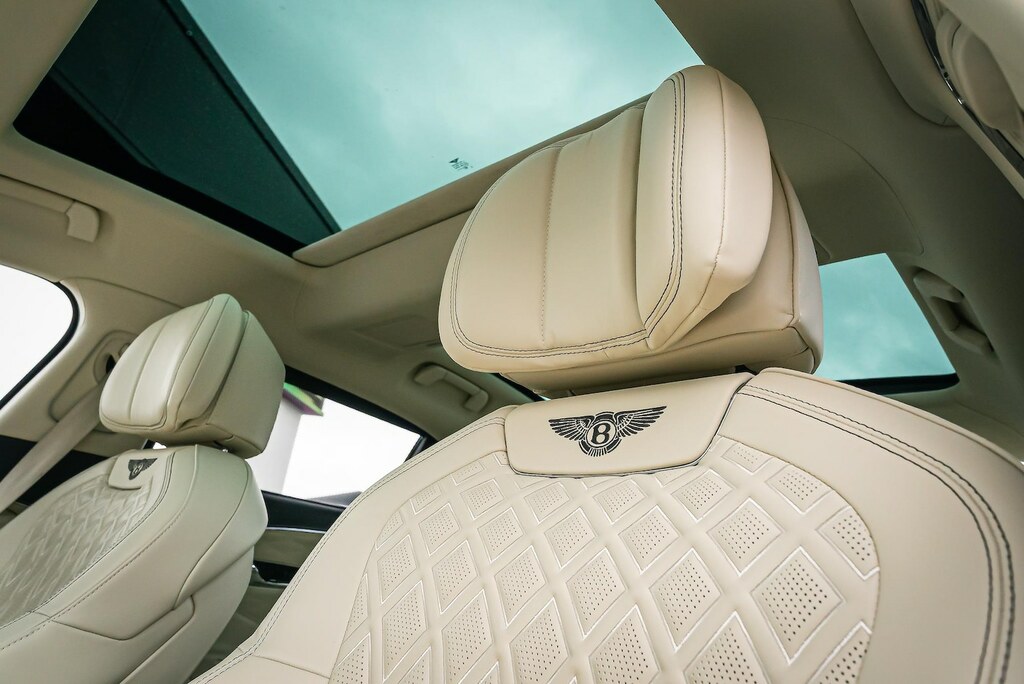 Bentley Flying Spur Hybrid #27