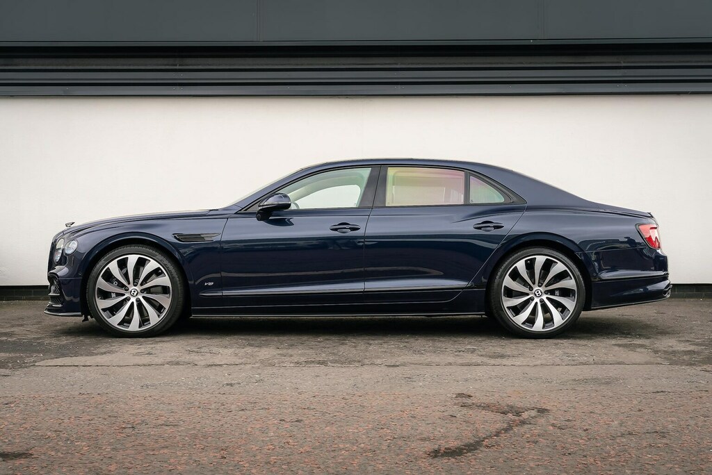 Bentley Flying Spur 4.0 V8 Mulliner Driving Spec Citytour Blue #3