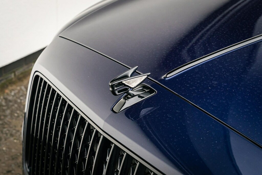 Bentley Flying Spur Hybrid #14