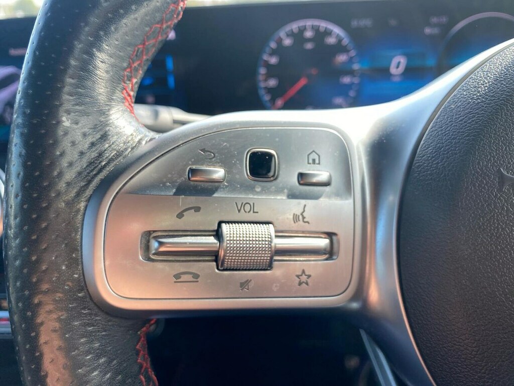 Mercedes-Benz GLB Class Glb White #26