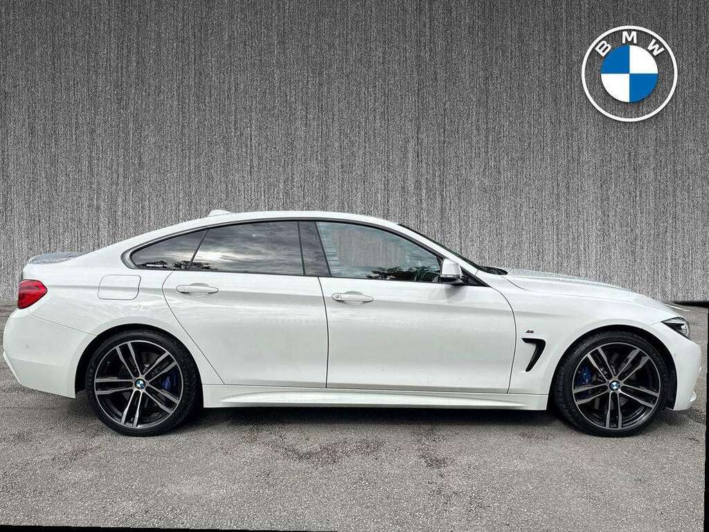 BMW 4 Series 440I M Sport Professional Media White #3