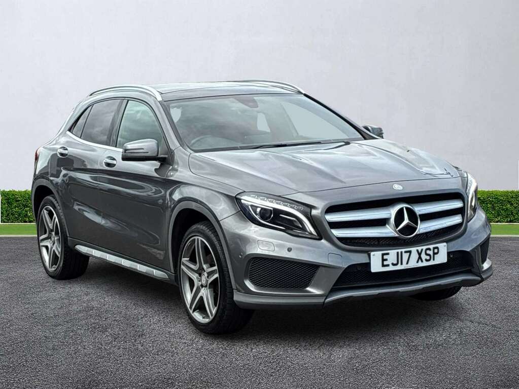 Mercedes-Benz GLA Class Gla 200D 4Matic Amg Line Premium Plus Grey