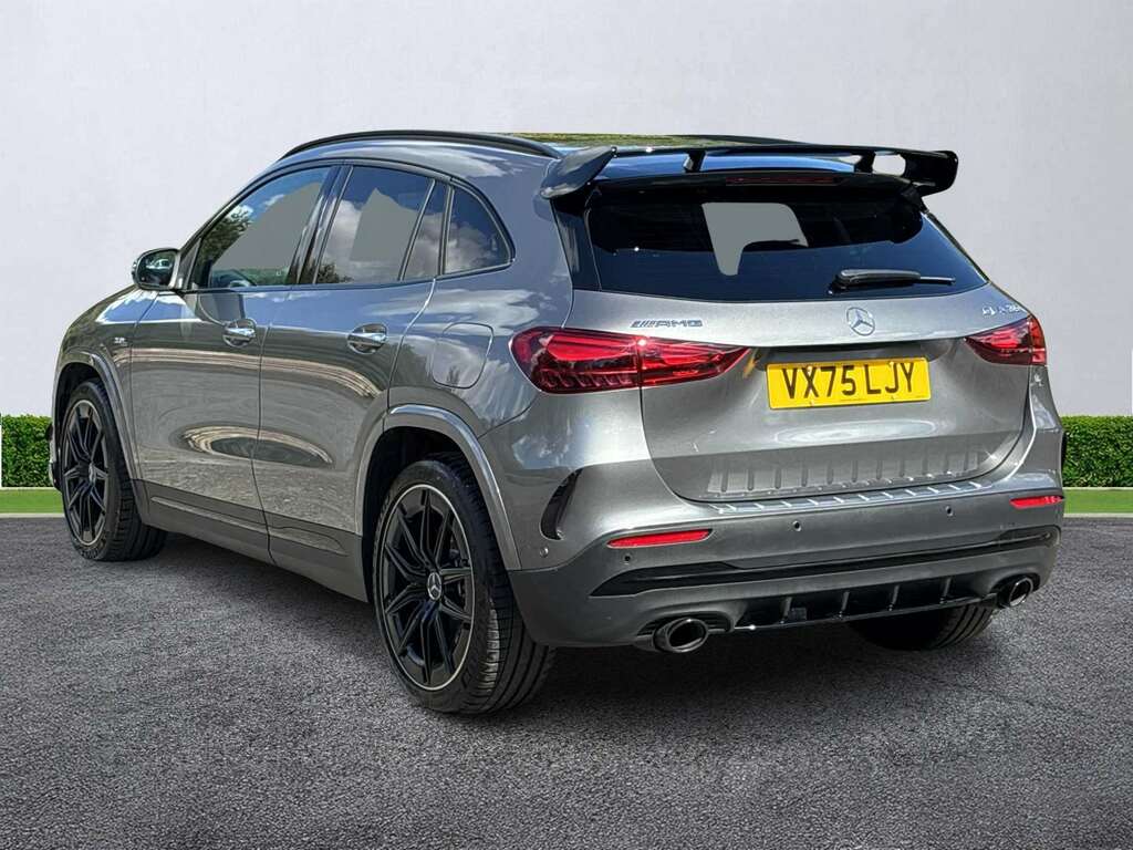 Mercedes-Benz GLA Class Gla 35 4Matic Premium Plus VX75LJY #2