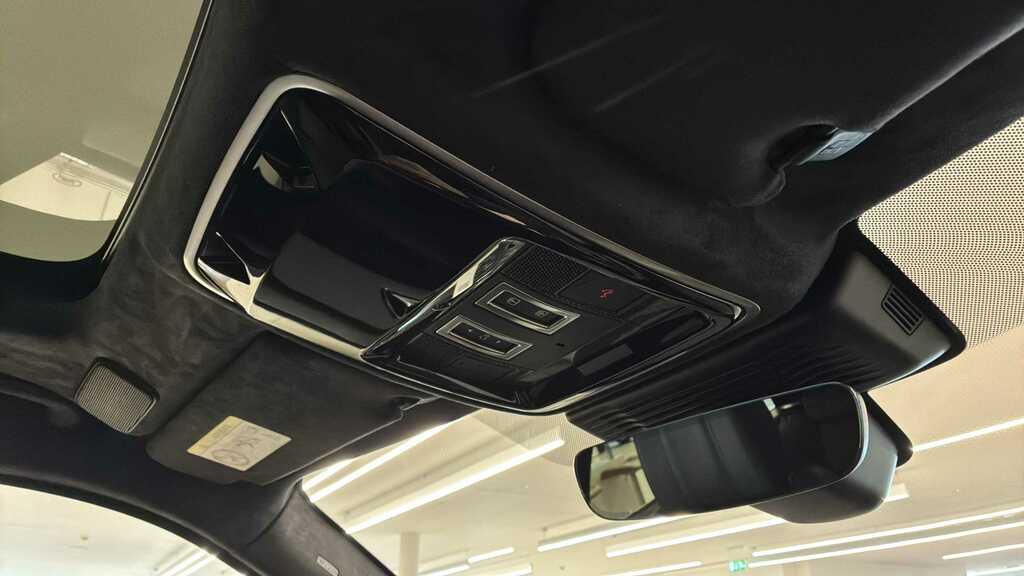 Land Rover Range Rover Velar Dynamic Se Grey #35