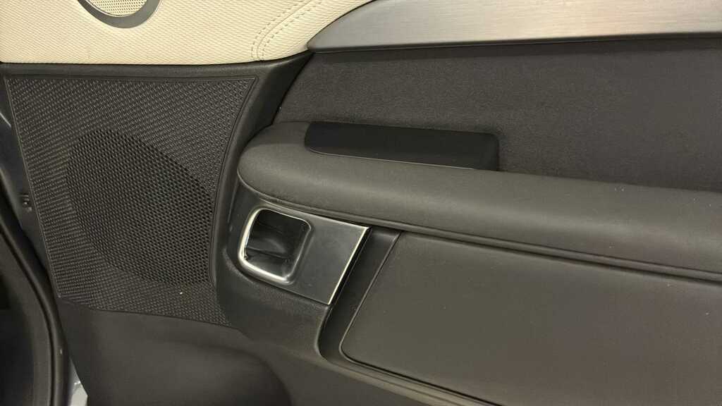 Land Rover Discovery Dynamic Hse Brown #32