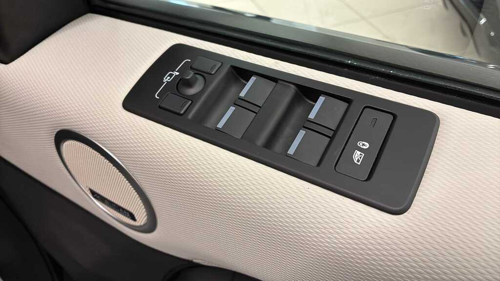 Land Rover Discovery Dynamic Hse Brown #29