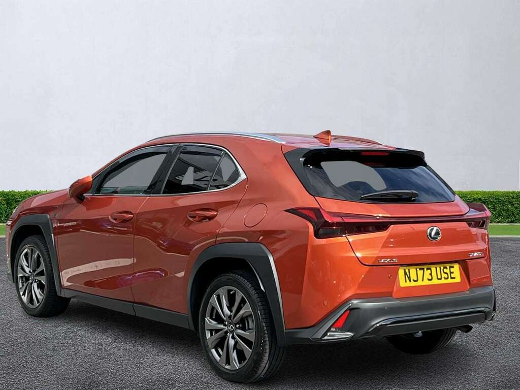 Lexus UX 250H 2.0 F-sport Design Cvt  #2