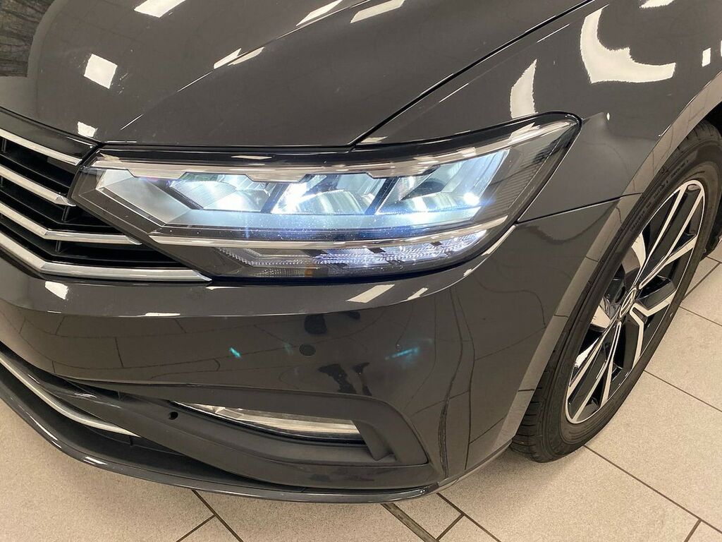 Volkswagen Passat R-line Blue #34