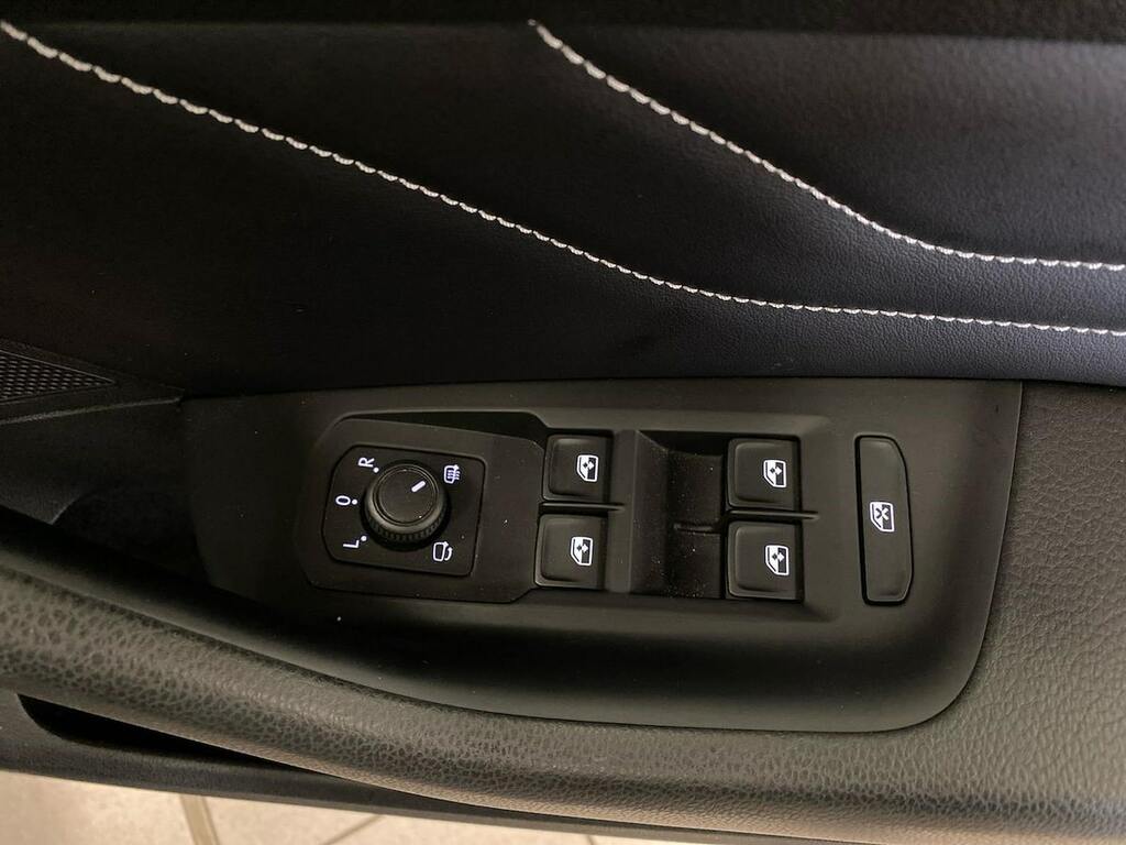 Volkswagen Passat R-line Blue #21