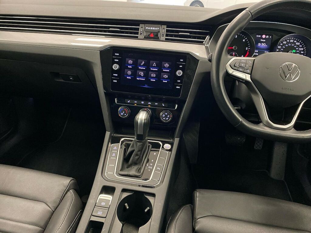 Volkswagen Passat R-line Blue #13