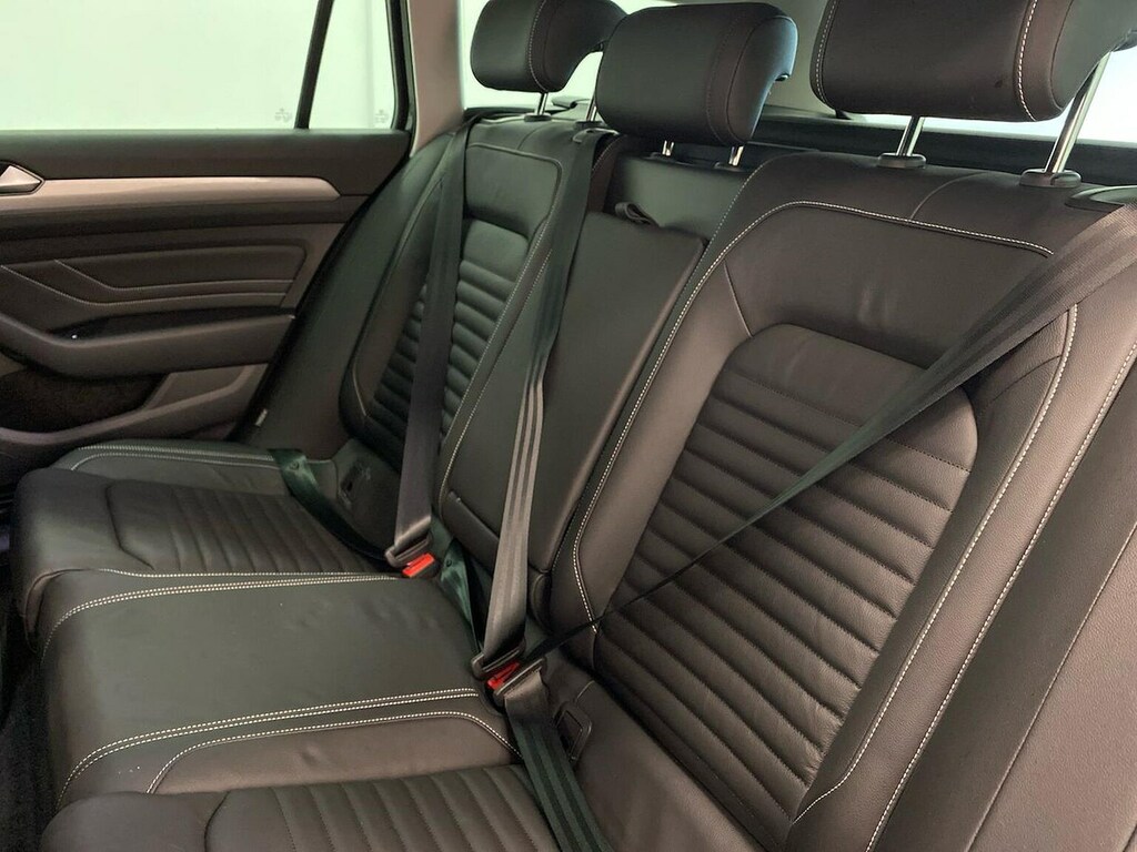 Volkswagen Passat R-line Blue #16