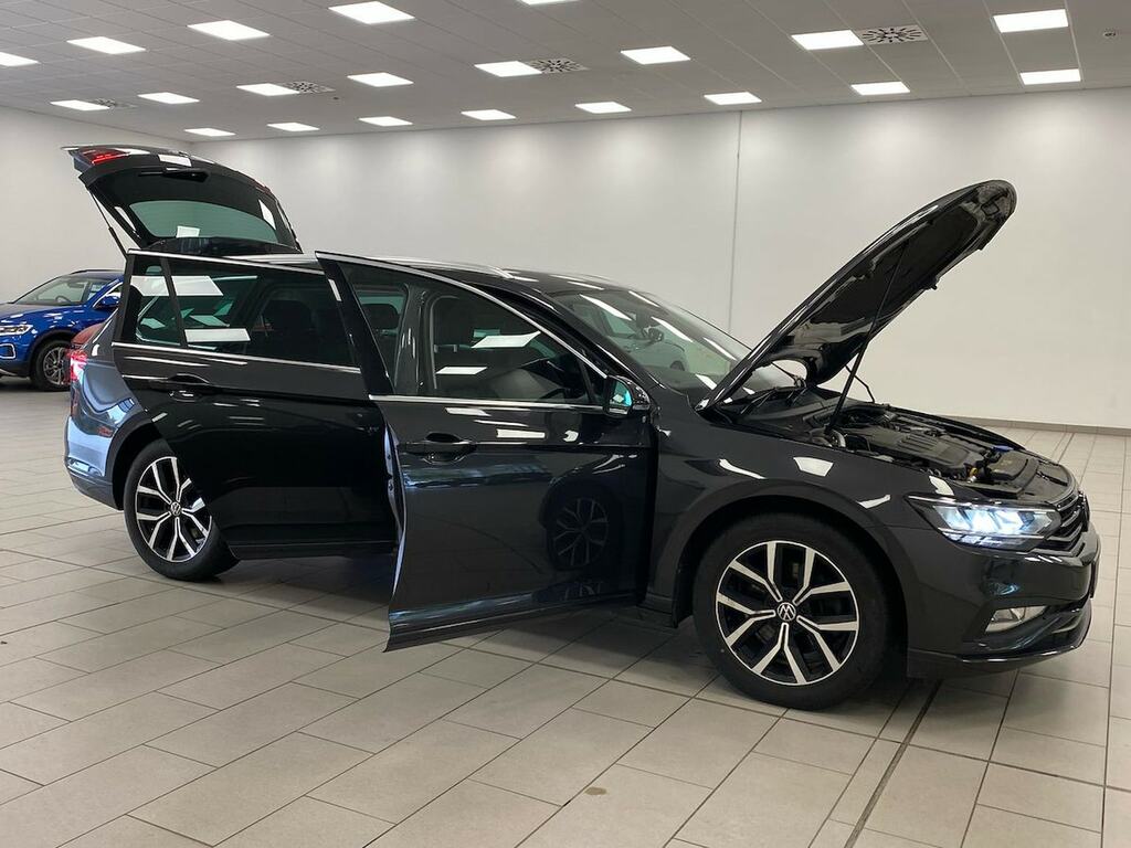 Volkswagen Passat R-line Blue #39