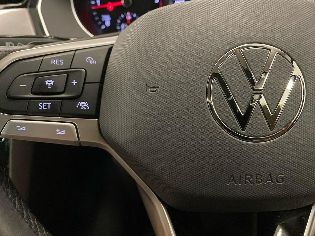 Volkswagen Passat R-line Blue #27
