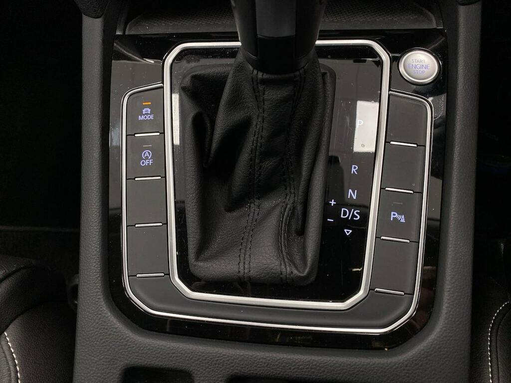 Volkswagen Passat R-line Blue #28