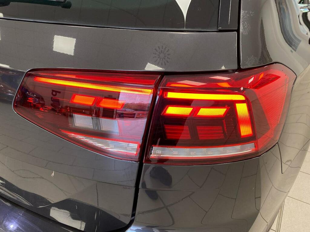 Volkswagen Passat R-line Blue #36