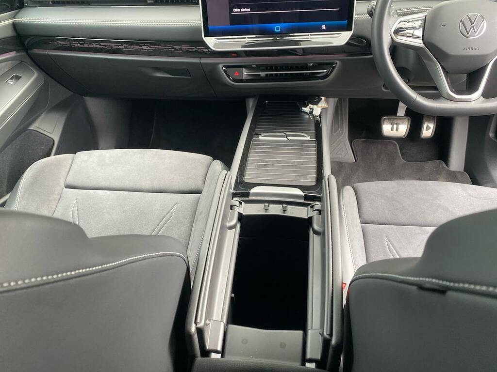 Volkswagen ID.7 Gtx 86Kwh Plus Fastback 4Motion Red #13