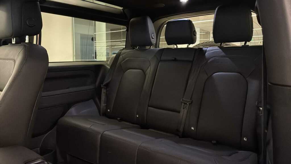 Land Rover Defender 90 3.0 D250 X-dynamic Hse 90  #4