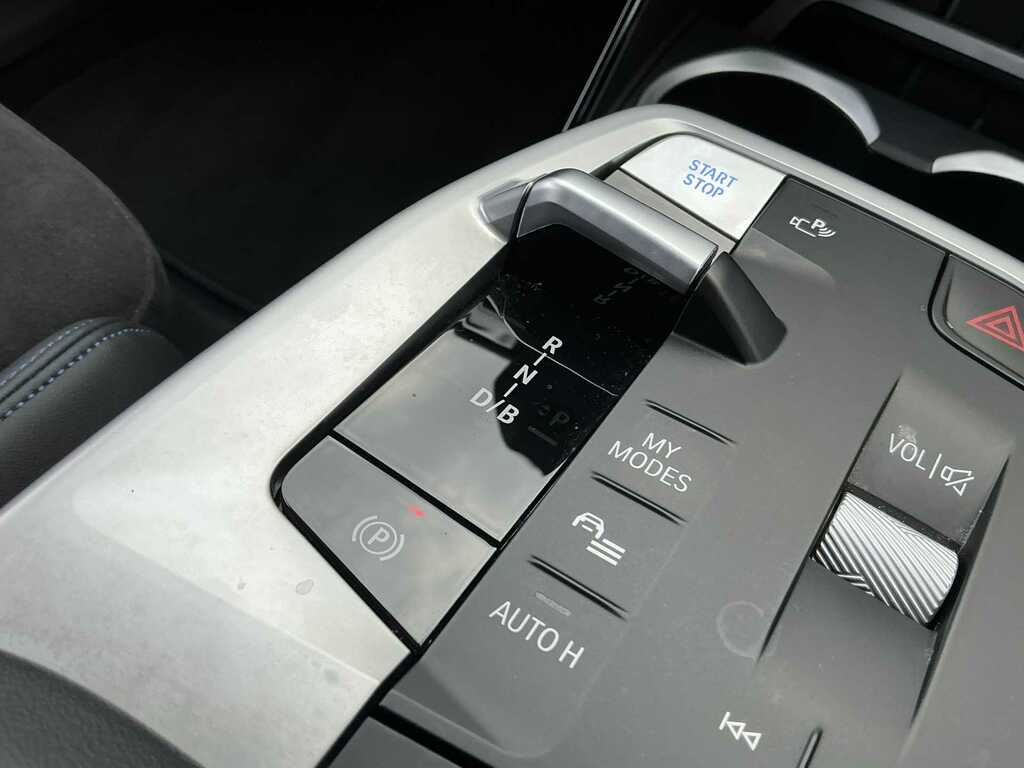 BMW iX2 M Sport Tech 22Kw White #12