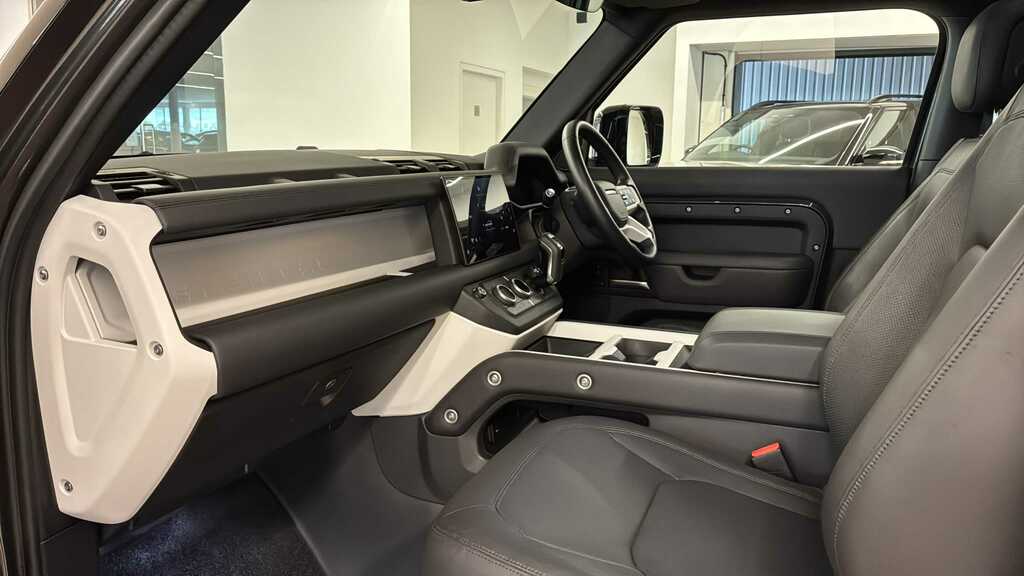 Land Rover Defender 90 3.0 D350 X-dynamic Hse 90  #3