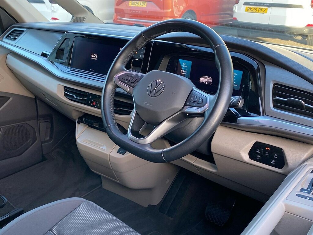 Volkswagen Multivan Style Standard 150 Ps 2.0 Tdi 7-Speed Dsg Orange #15