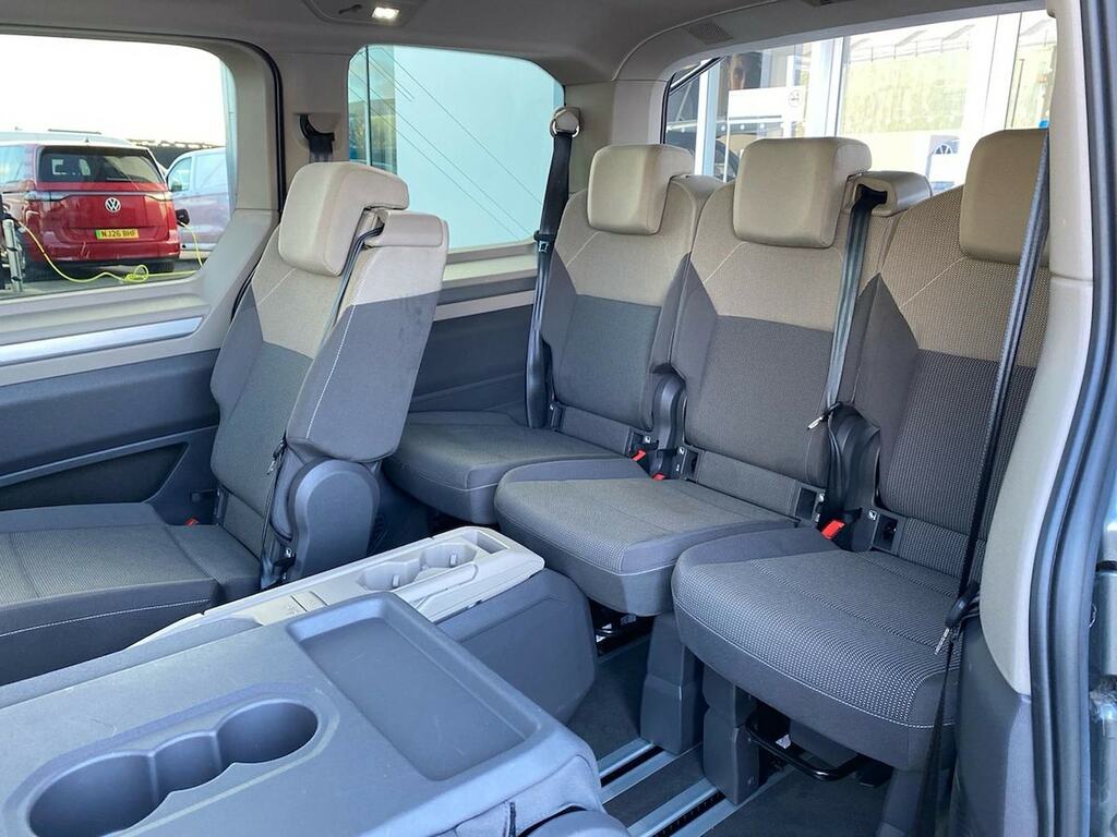 Volkswagen Multivan Style Standard 150 Ps 2.0 Tdi 7-Speed Dsg Orange #25