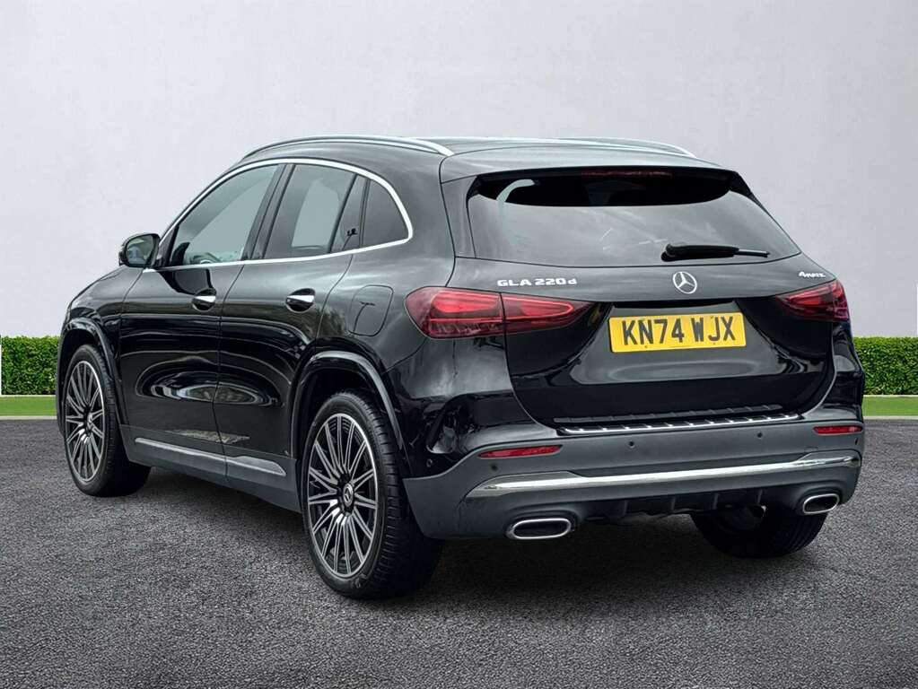Mercedes-Benz GLA Class Gla 220D 4Matic Amg Line Premium Plus #2