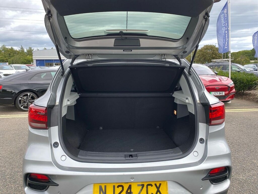 MG ZS 1.5 Vti-tech Exclusive Black #17