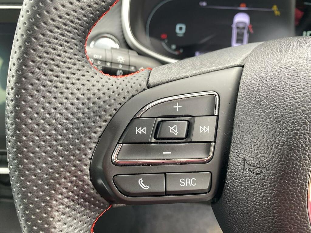 MG ZS 1.5 Vti-tech Exclusive Black #26