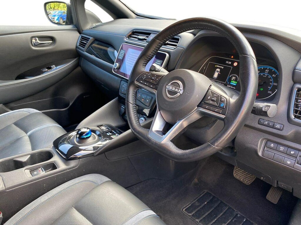 Nissan Leaf Leaf Takna White #15