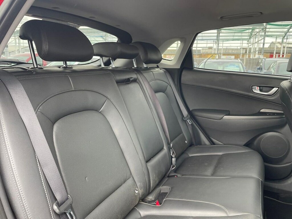 Hyundai Kona Premium Black #16