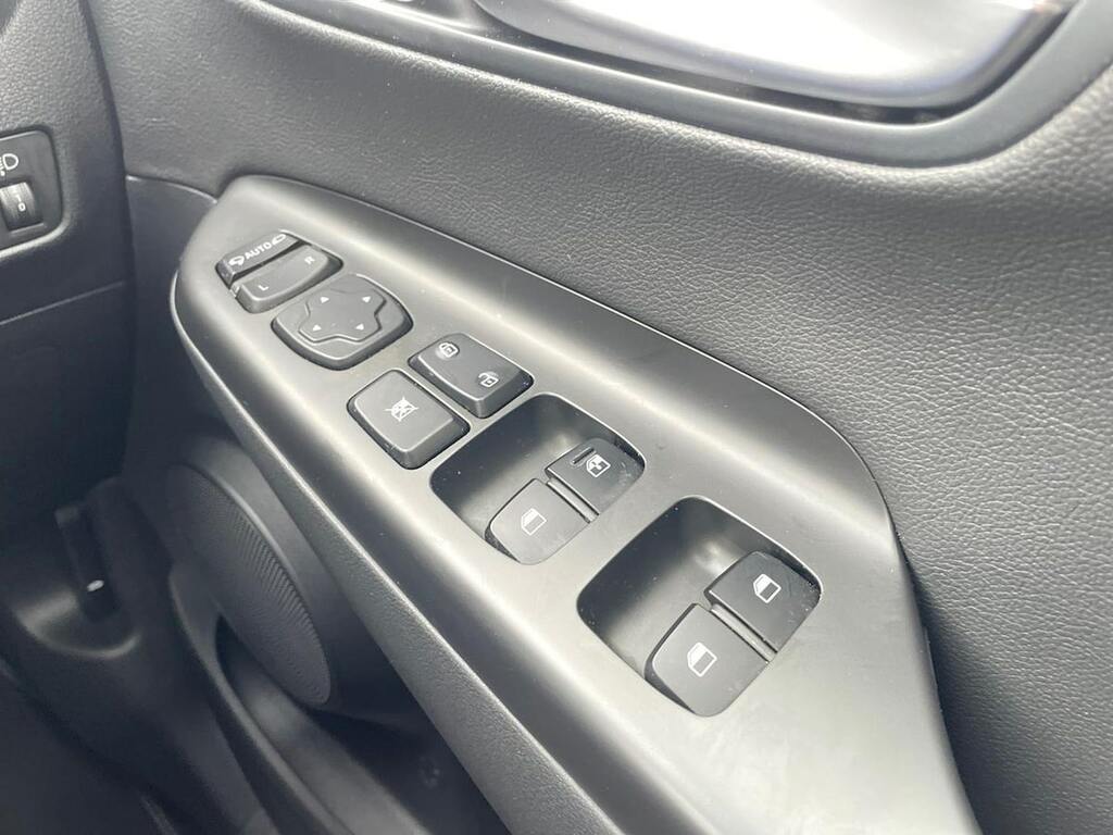 Hyundai Kona Premium Black #21
