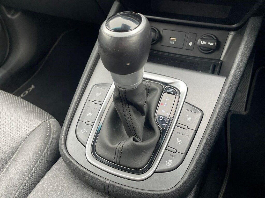 Hyundai Kona Premium Black #22