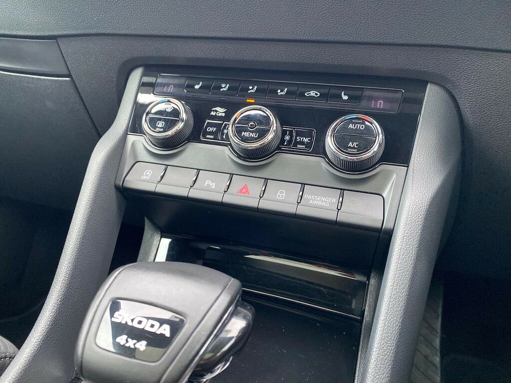 Skoda Karoq Se Technology Blue #12