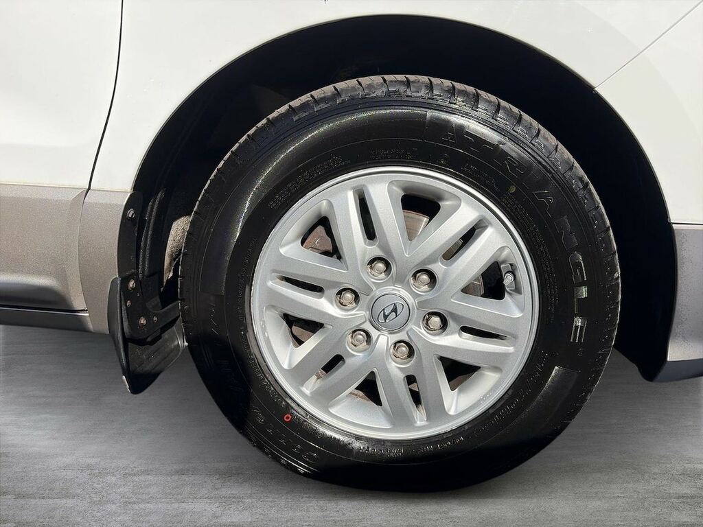 Hyundai I800 I800 Se Crdi Silver #6