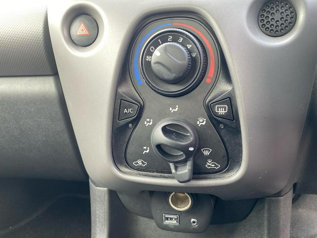 Peugeot 108 Active Blue #12
