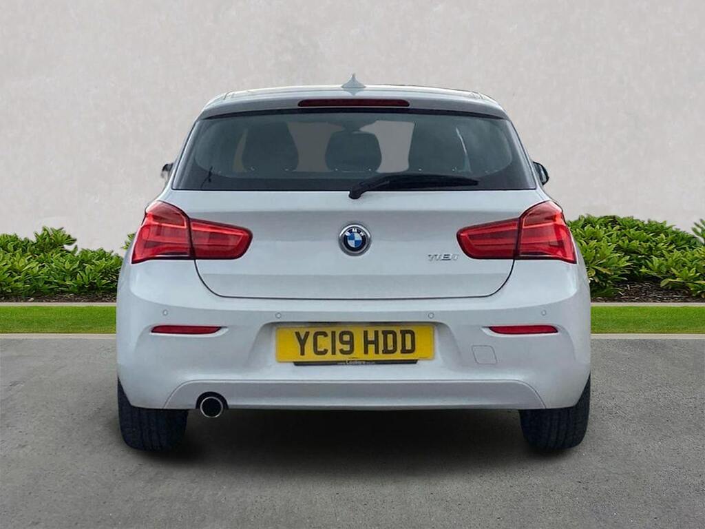 BMW 1 Series 118I 1.5 Se Business Navservotronic #4