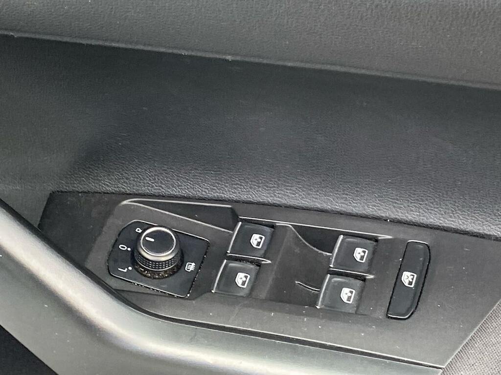 Volkswagen Polo Se Black #21