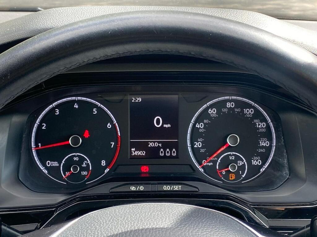 Volkswagen Polo Se Black #10