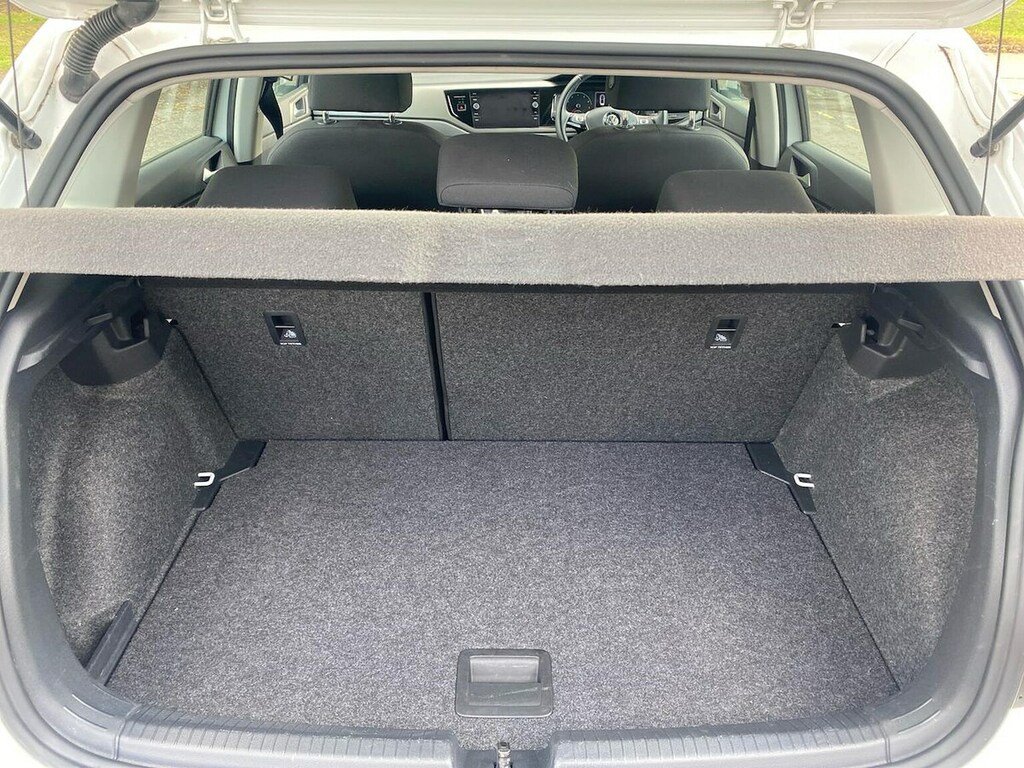 Volkswagen Polo Se Black #17