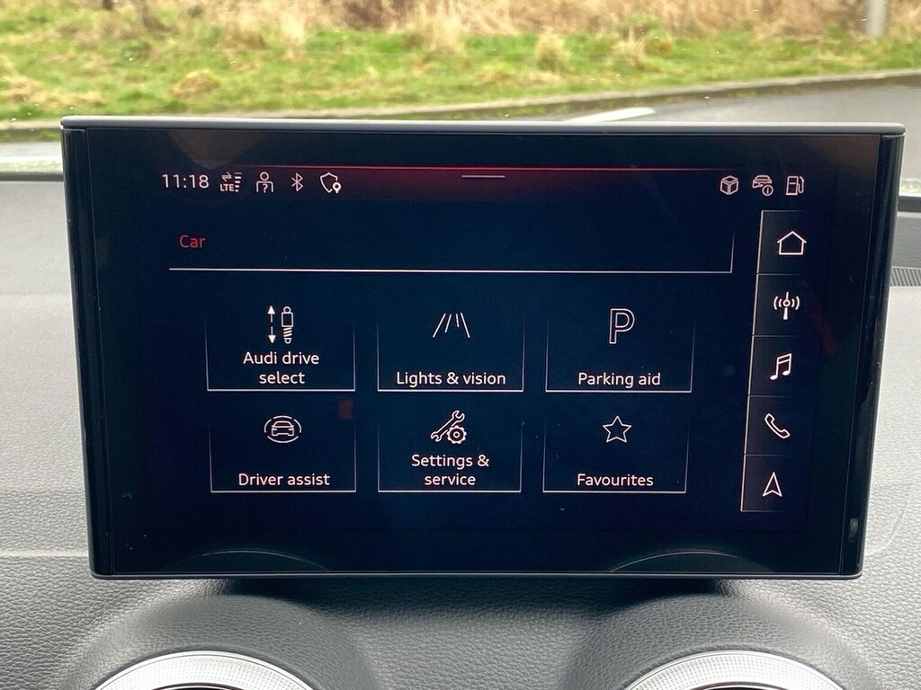 Audi Q2 35 Tfsi S Line White #25