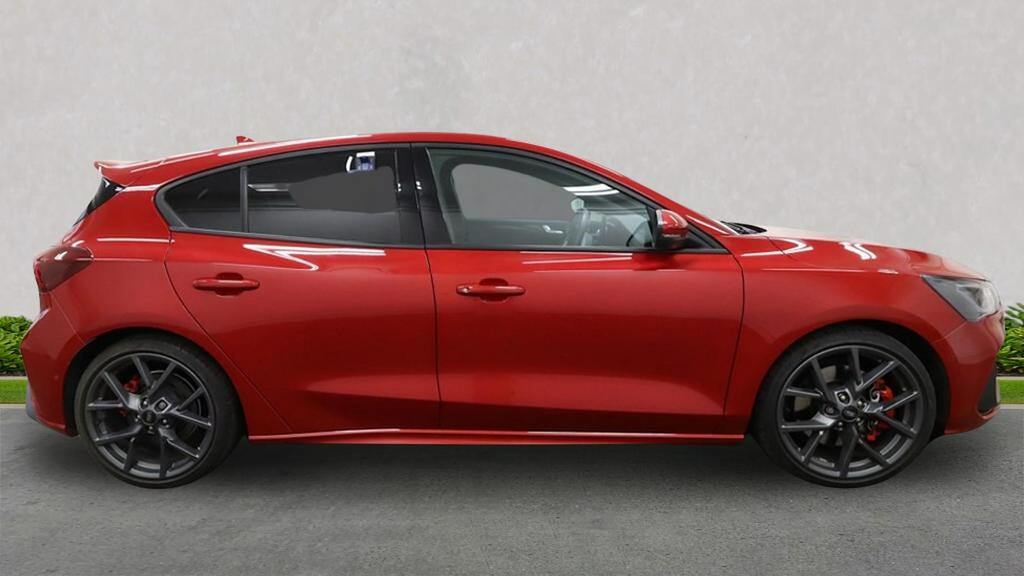 Ford Focus 2.3T Ecoboost St Hatchback Euro #3